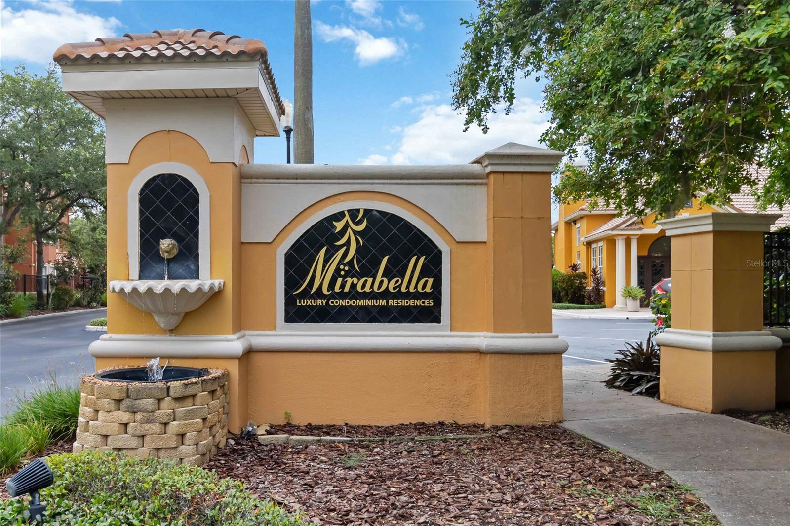 Image 17 of 23 For 8836 Villa View Circle 303