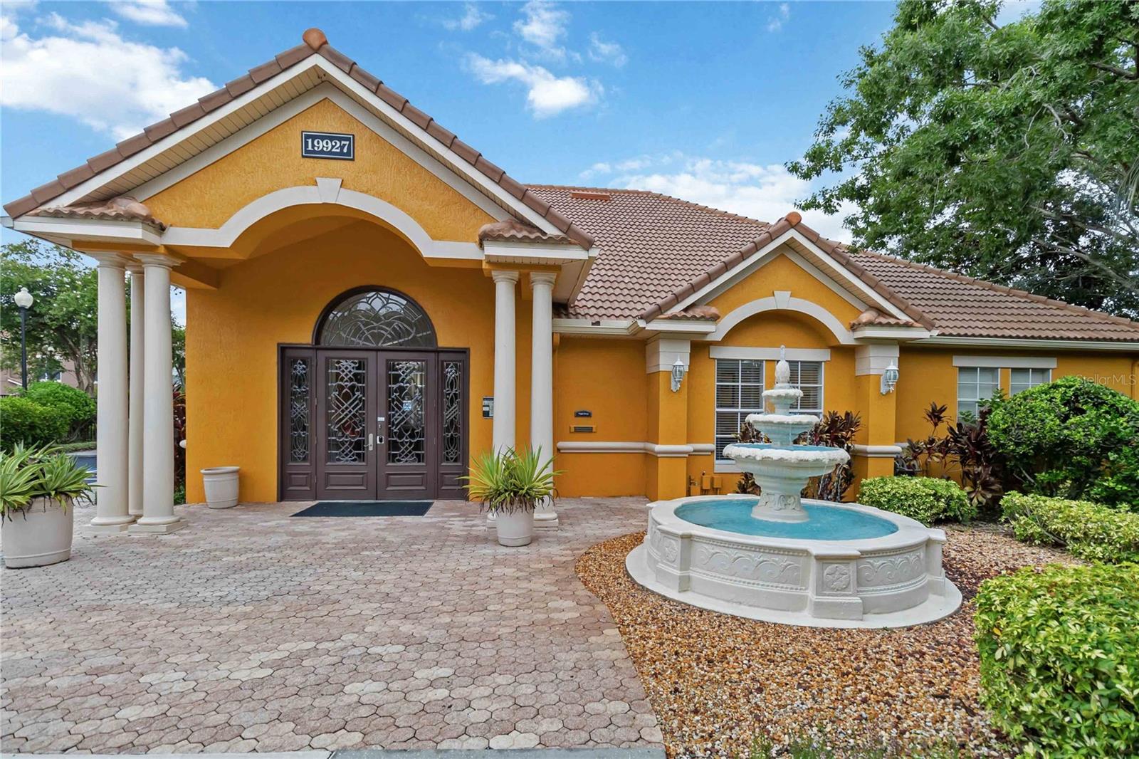 Image 18 of 23 For 8836 Villa View Circle 303