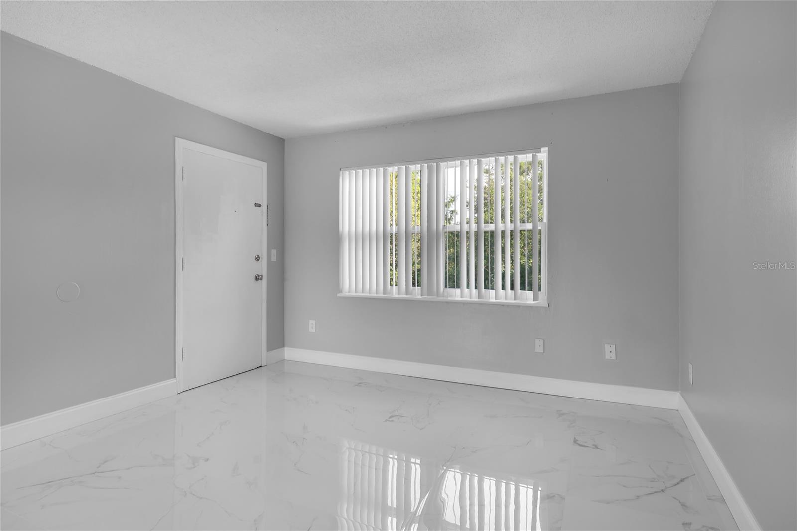 Image 2 of 24 For 5325 Curry Ford Road D203