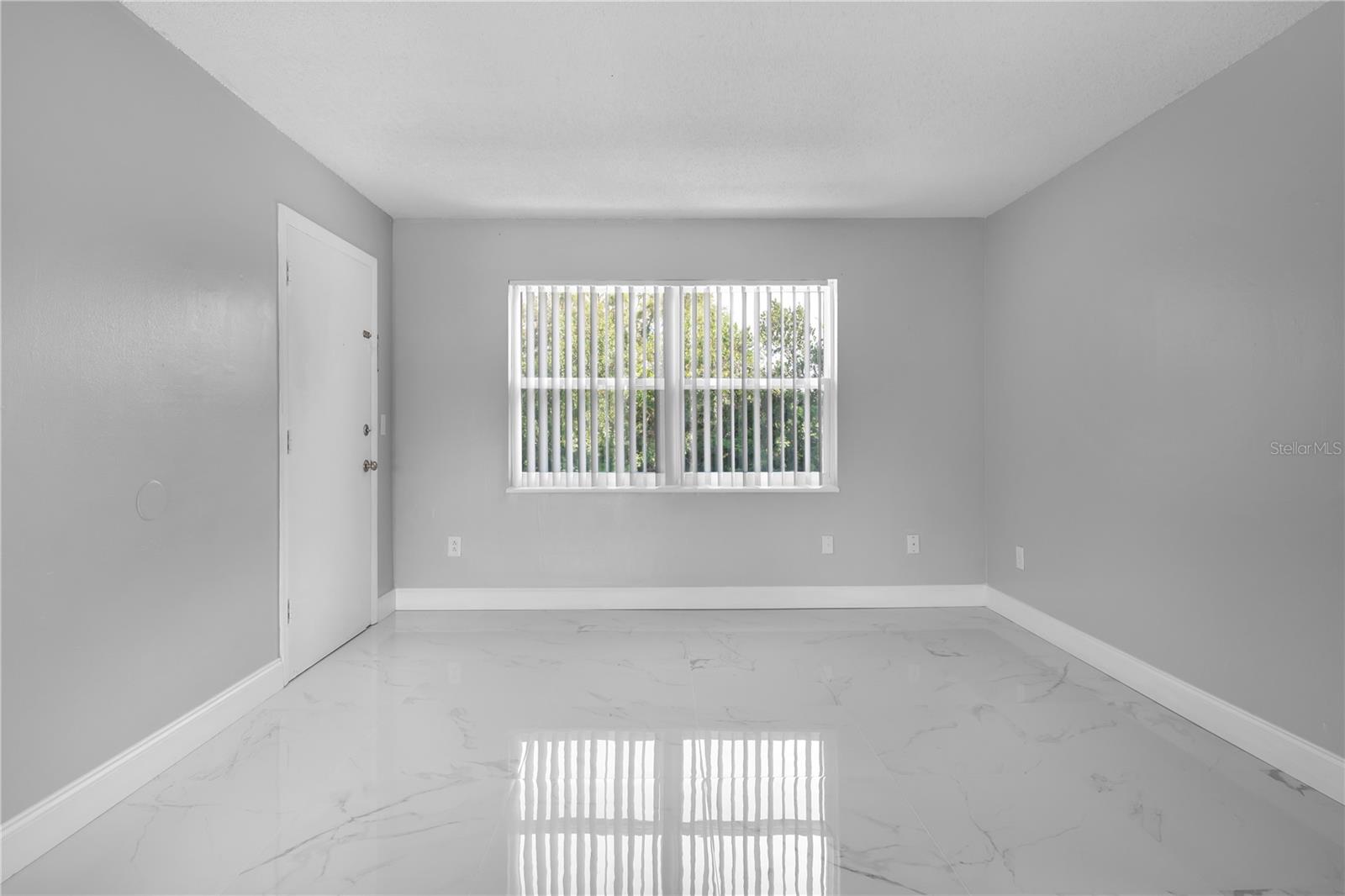 Image 4 of 24 For 5325 Curry Ford Road D203
