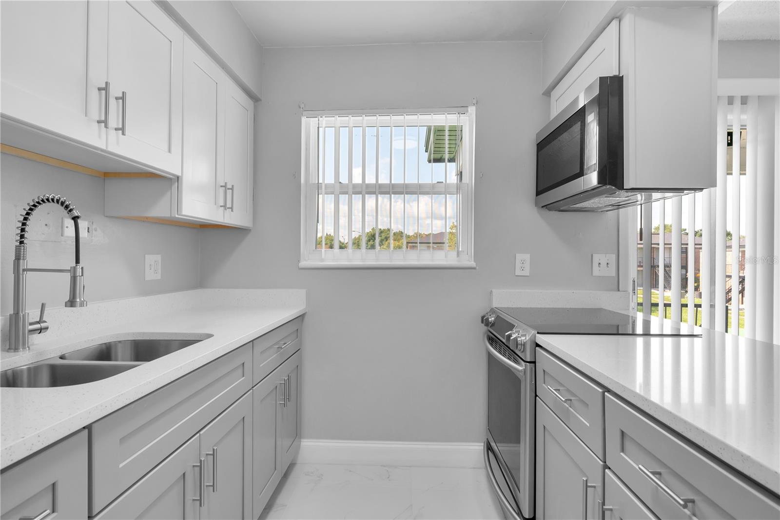 Image 8 of 24 For 5325 Curry Ford Road D203