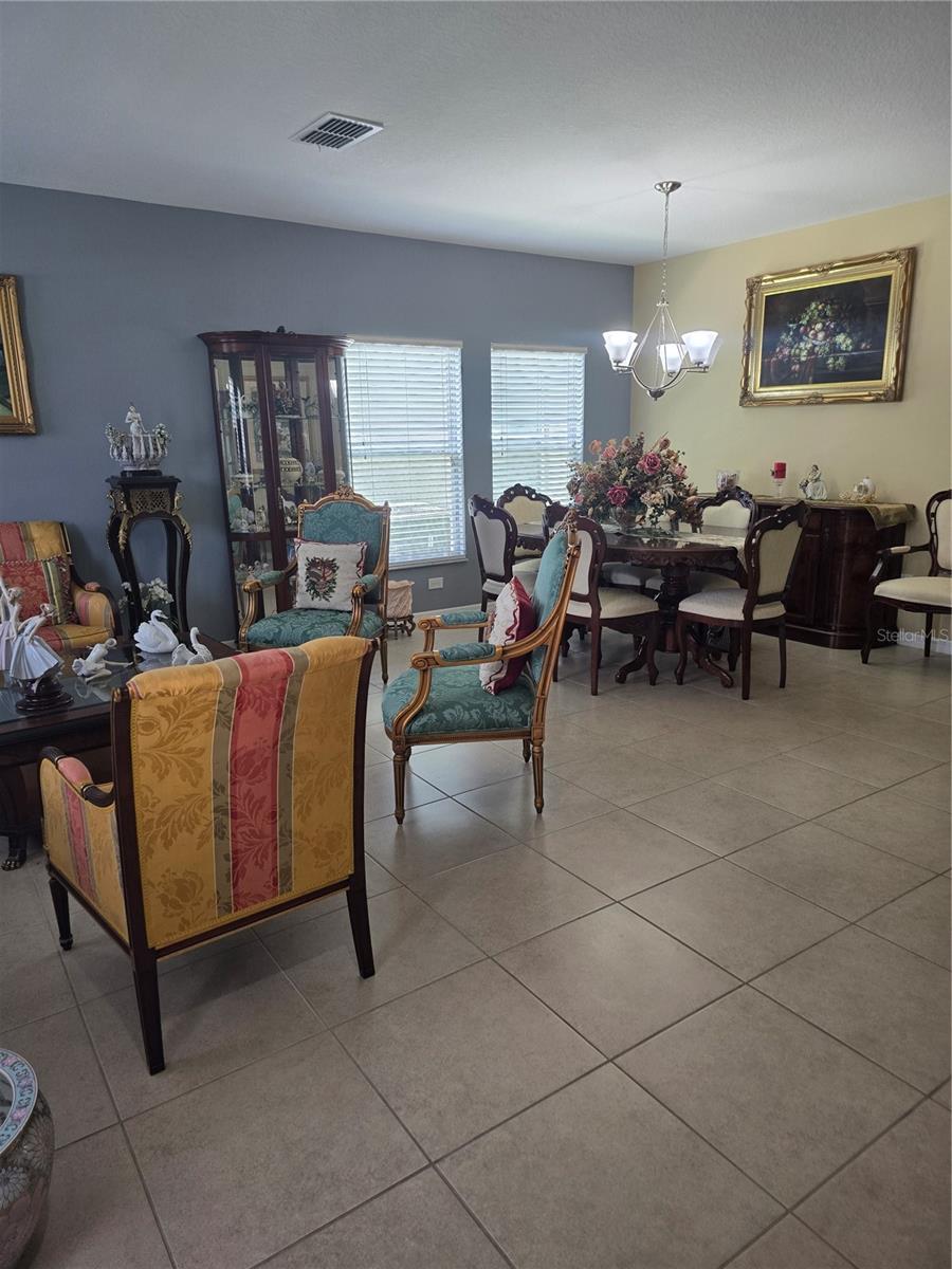 Image 11 of 79 For 10722 Clover Walk Dr