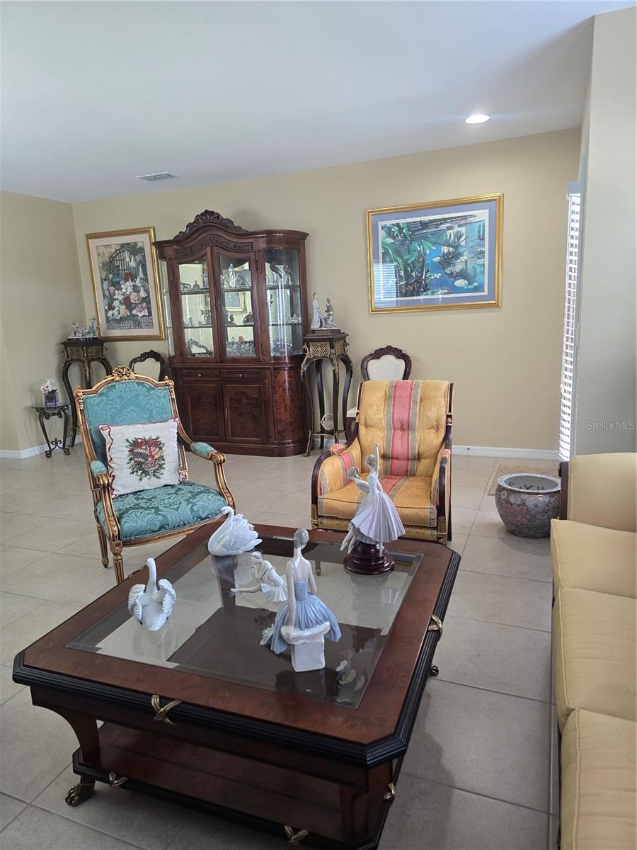 Image 13 of 79 For 10722 Clover Walk Dr