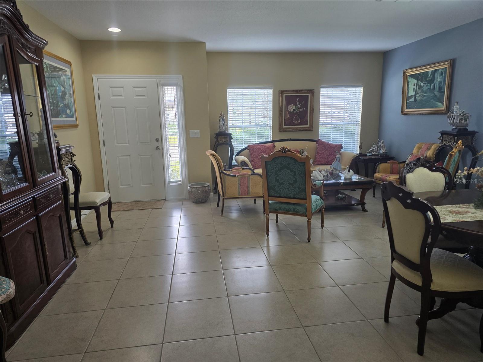 Image 15 of 79 For 10722 Clover Walk Dr