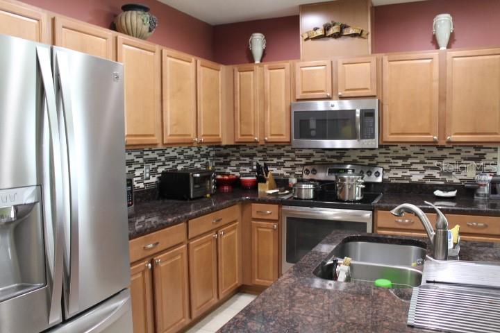 Image 16 of 79 For 10722 Clover Walk Dr