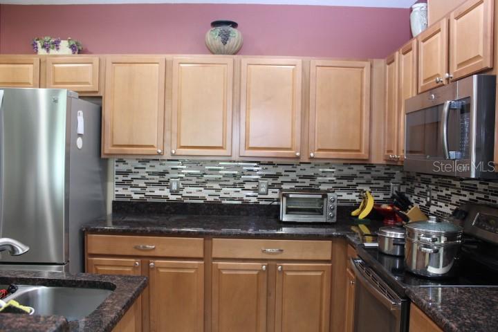 Image 21 of 79 For 10722 Clover Walk Dr