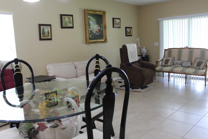 Image 26 of 79 For 10722 Clover Walk Dr