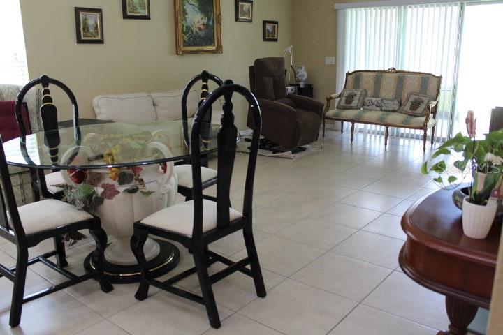 Image 4 of 79 For 10722 Clover Walk Dr