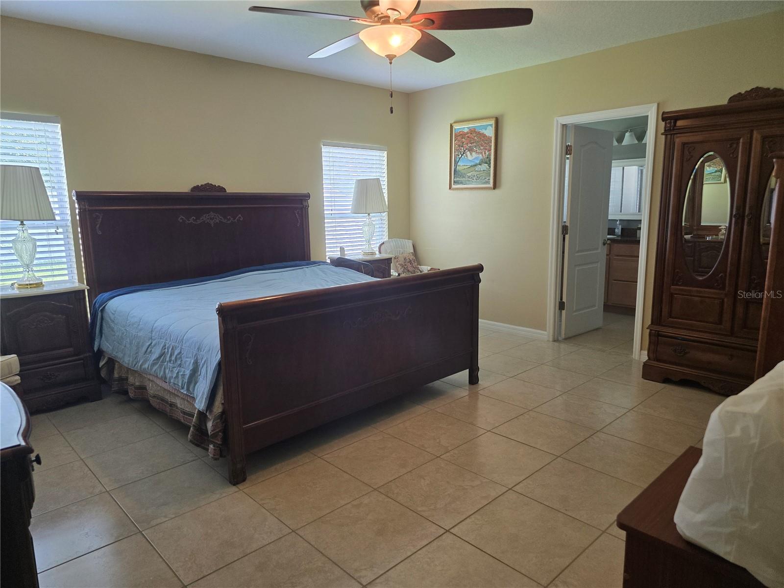 Image 5 of 79 For 10722 Clover Walk Dr