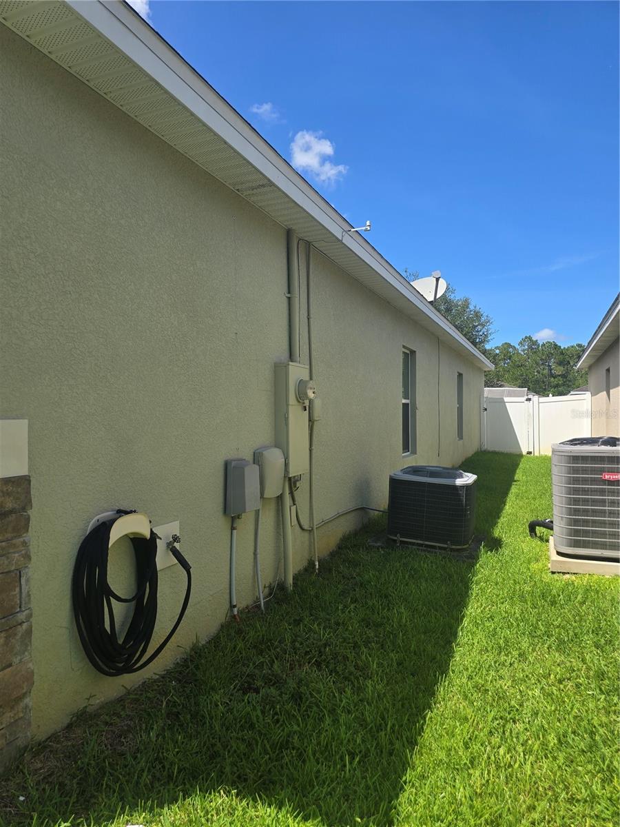 Image 67 of 79 For 10722 Clover Walk Dr