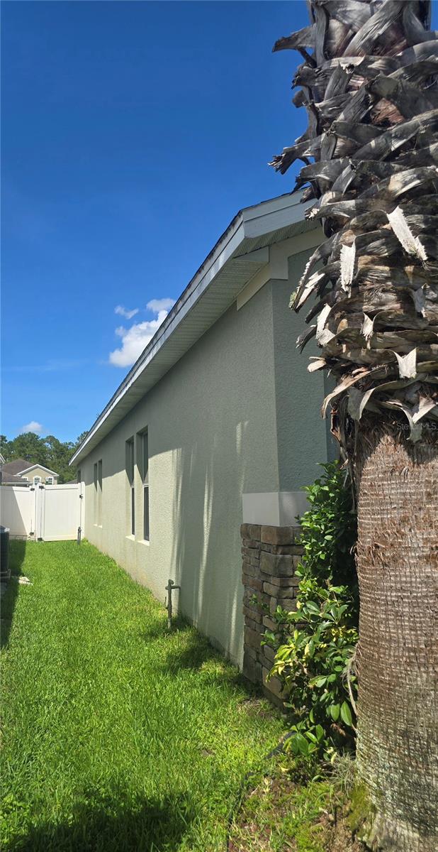 Image 68 of 79 For 10722 Clover Walk Dr