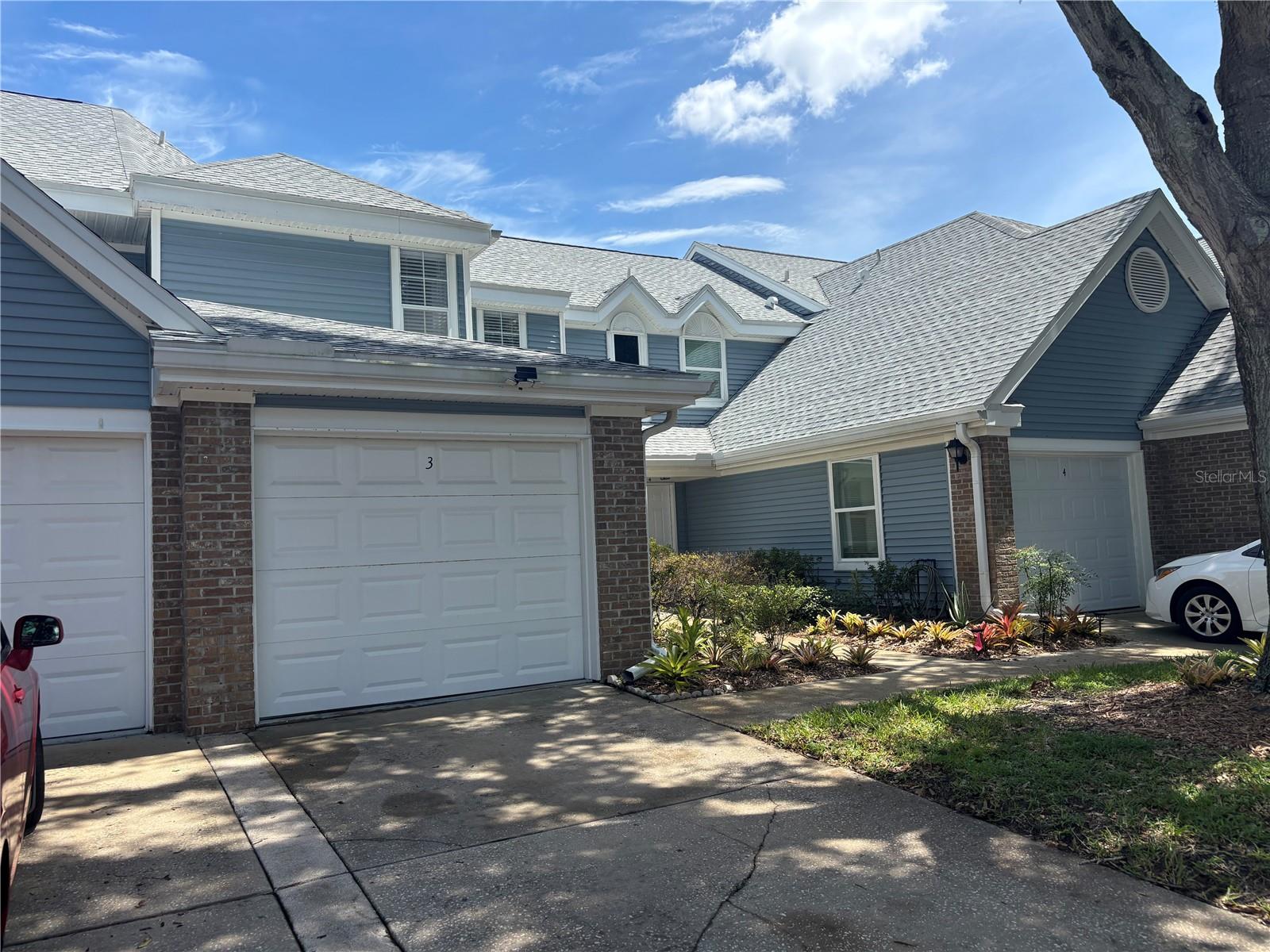Image 3 of 20 For 4813 Coachmans Drive 3