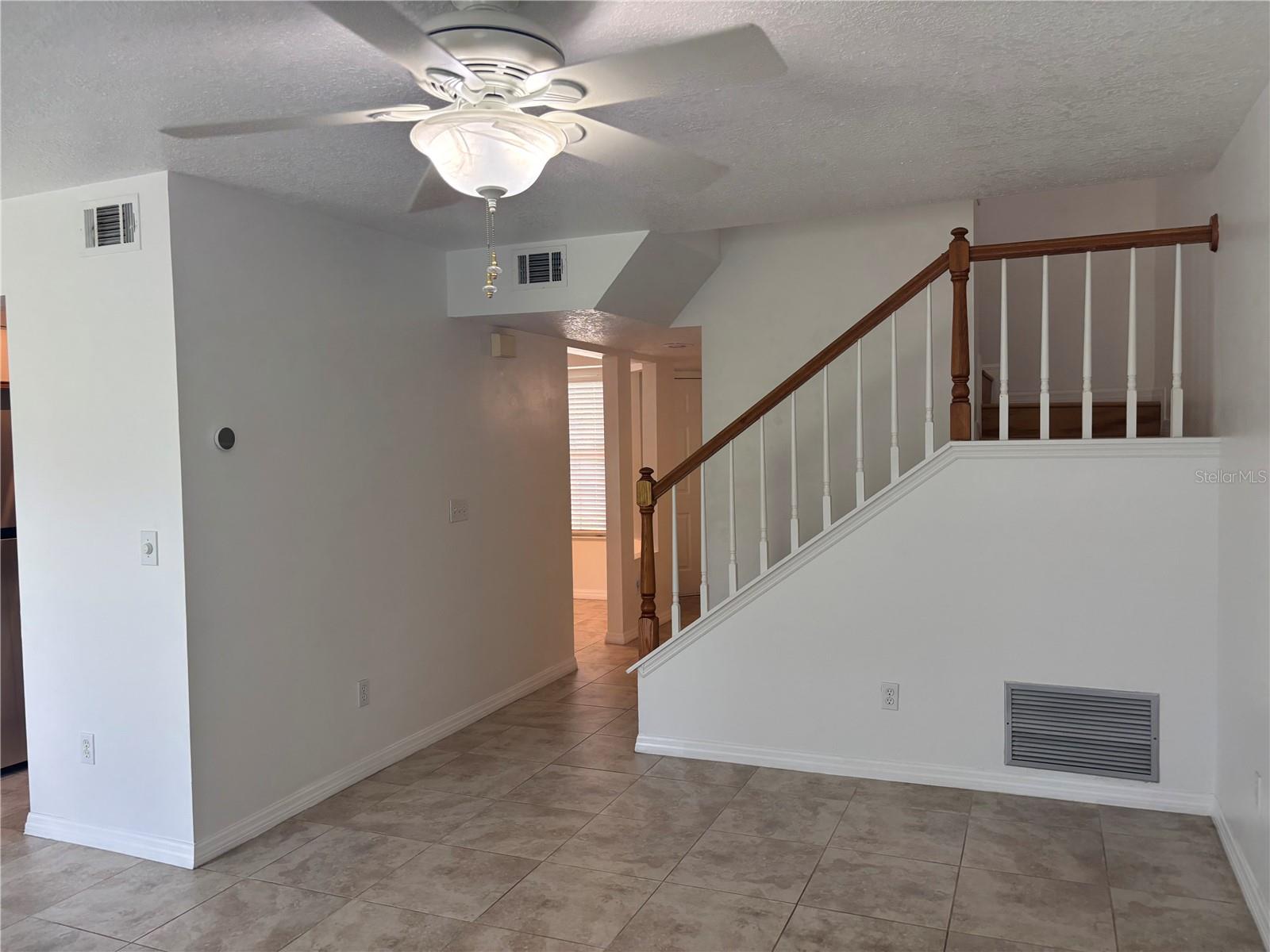 Image 5 of 20 For 4813 Coachmans Drive 3