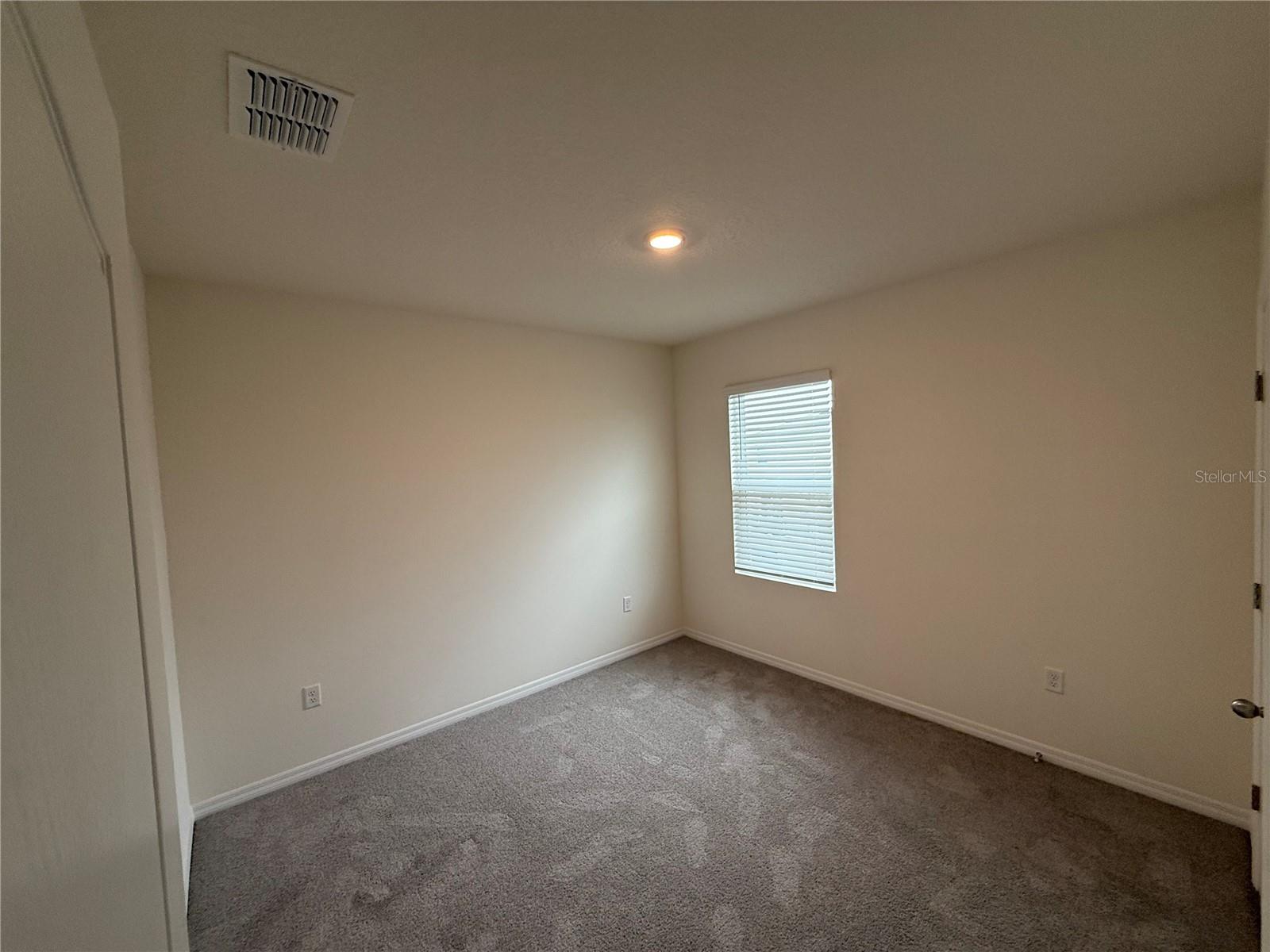 Image 16 of 19 For 1148 Cascades Avenue