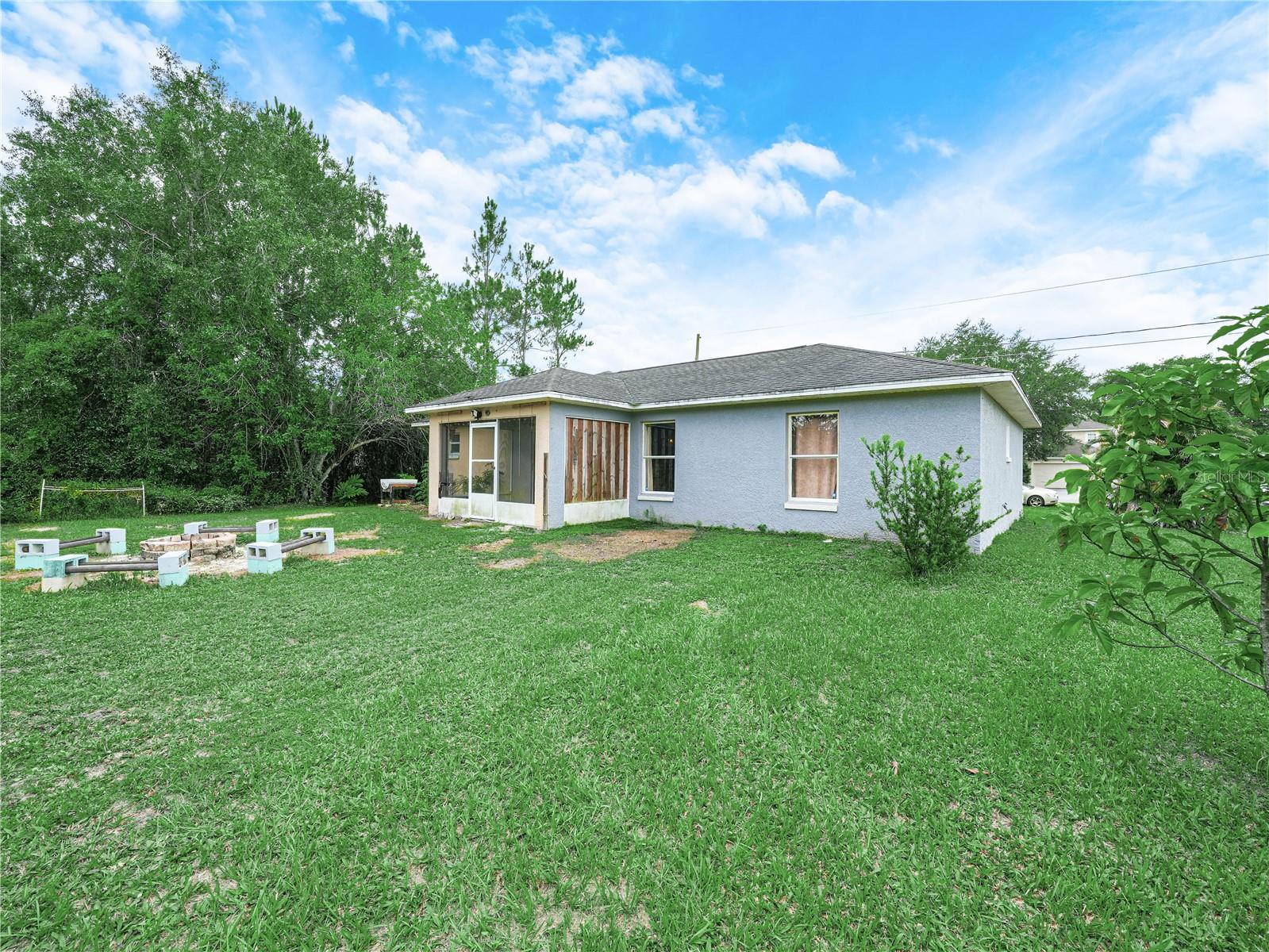Image 13 of 44 For 739 Paris Drive
