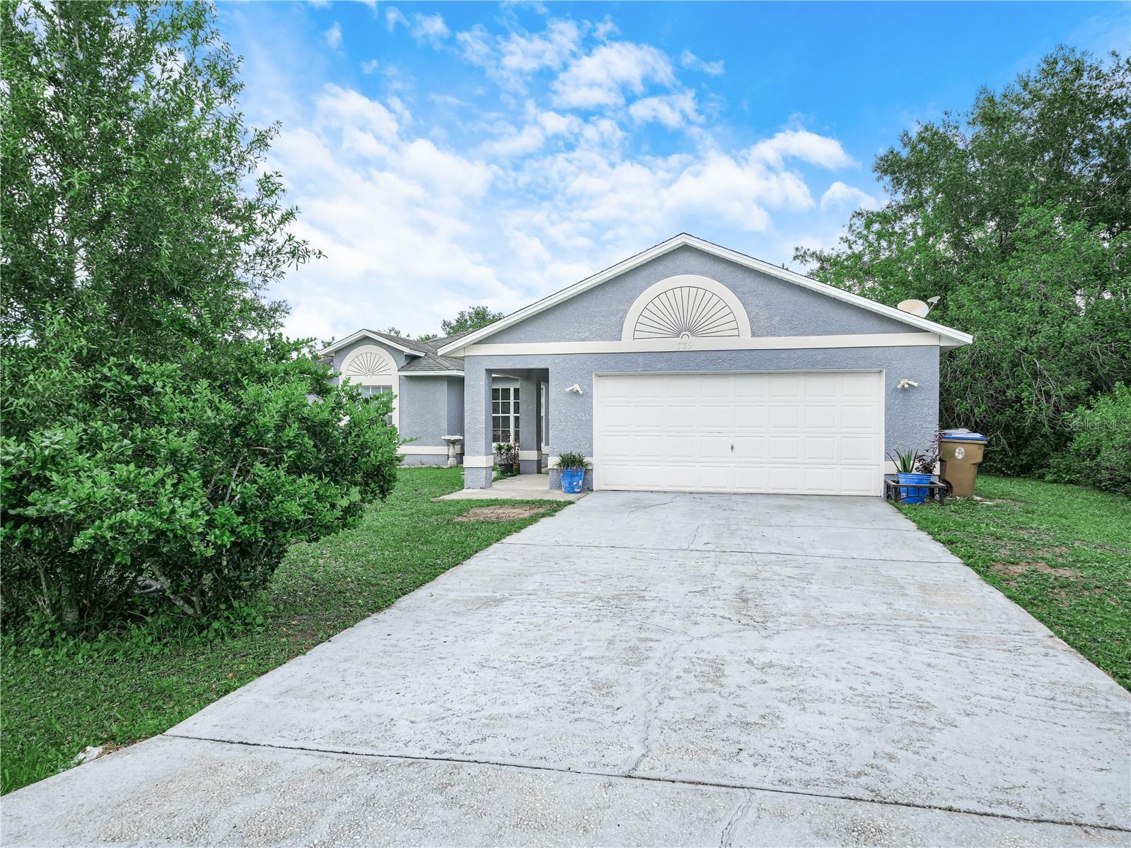 Image 3 of 44 For 739 Paris Drive
