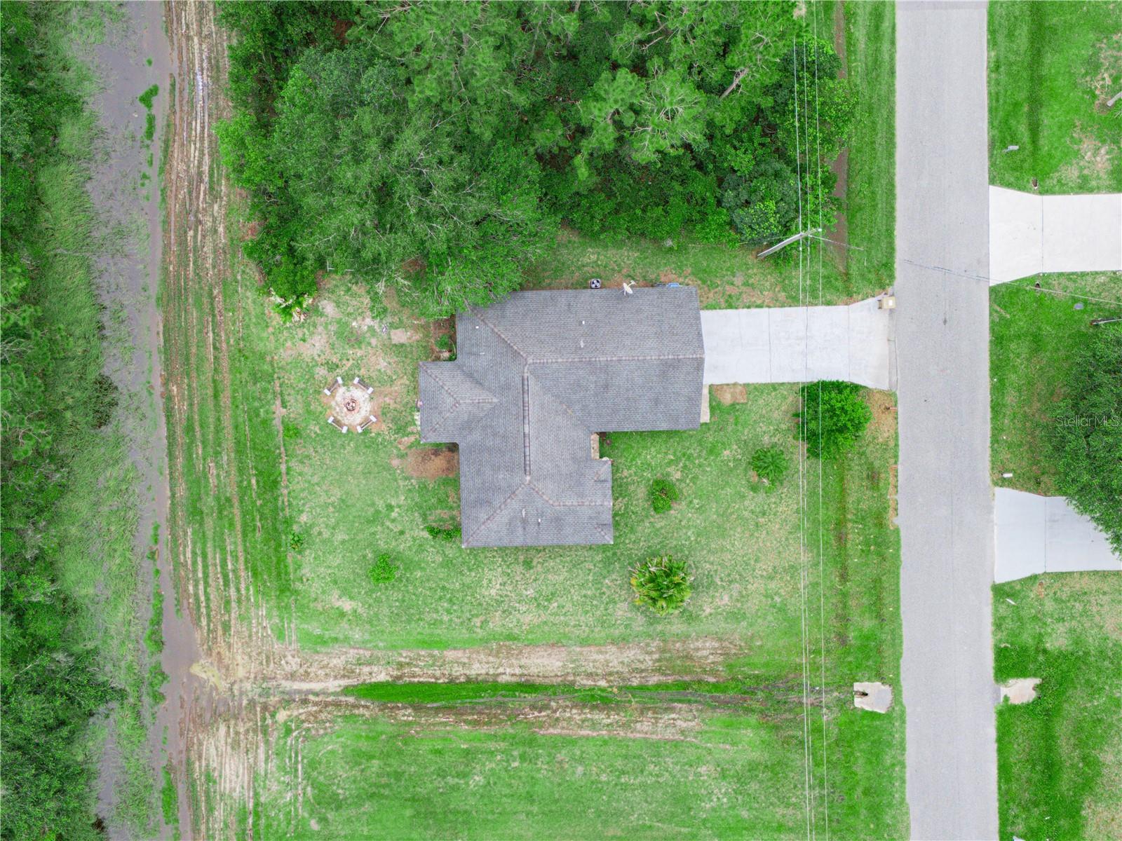 Image 9 of 44 For 739 Paris Drive