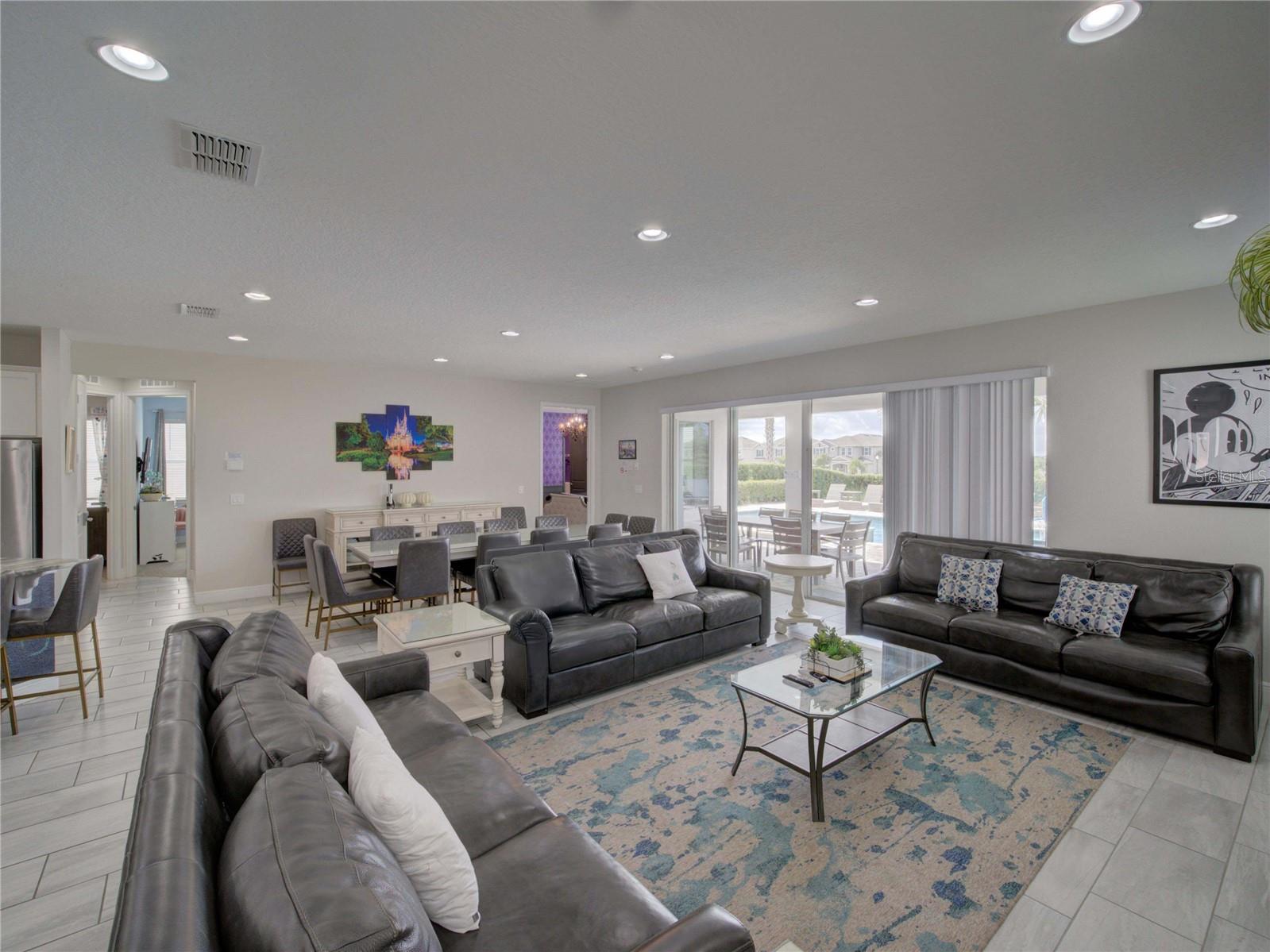 Image 11 of 73 For 7658 Fairfax Drive