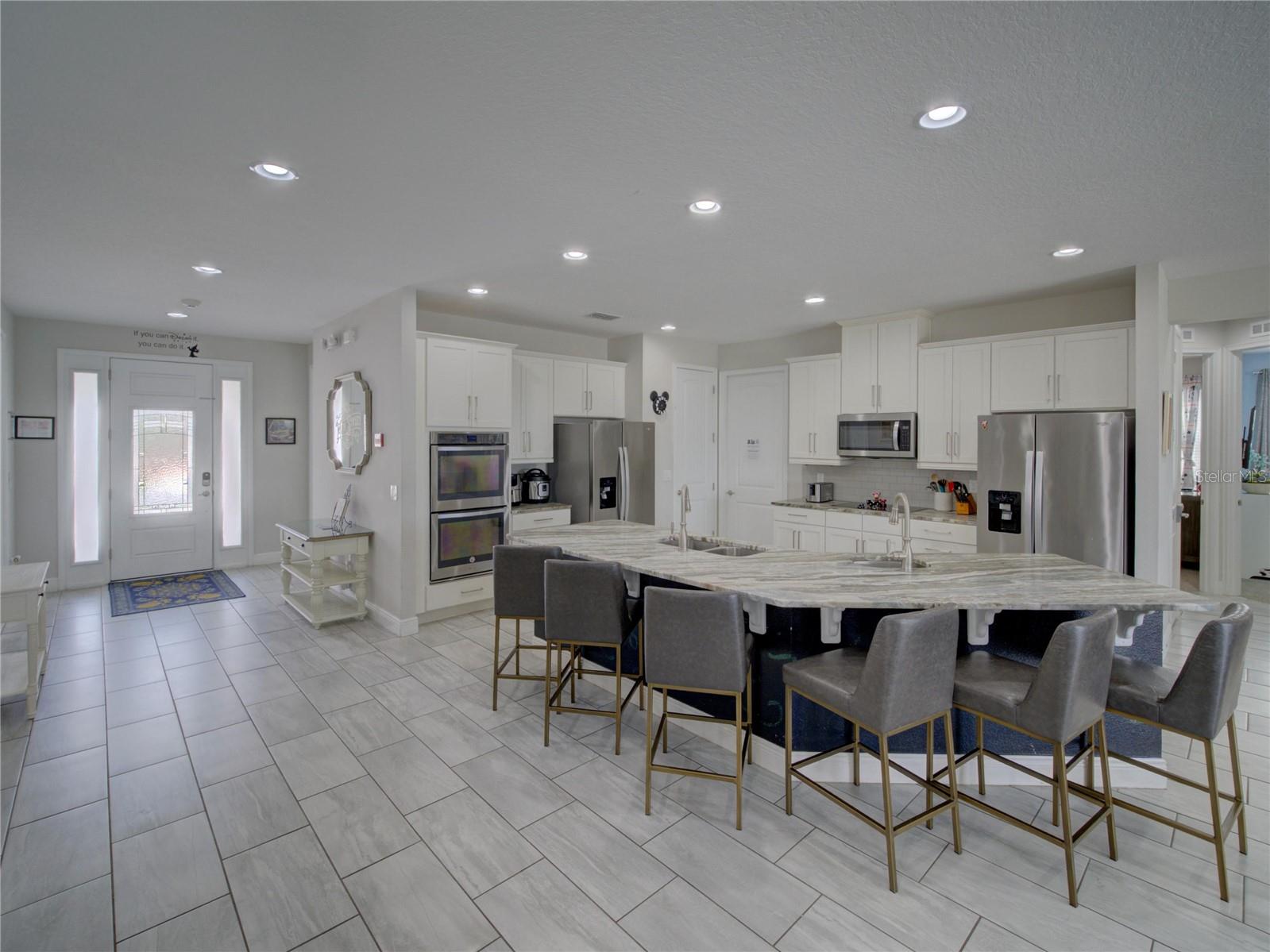 Image 12 of 73 For 7658 Fairfax Drive