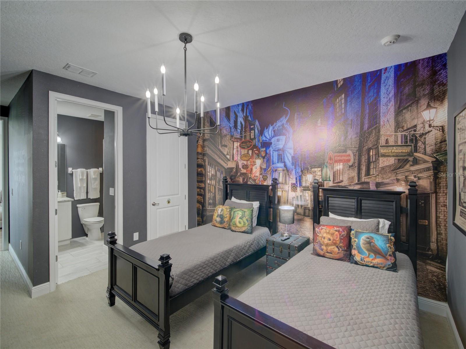 Image 16 of 73 For 7658 Fairfax Drive