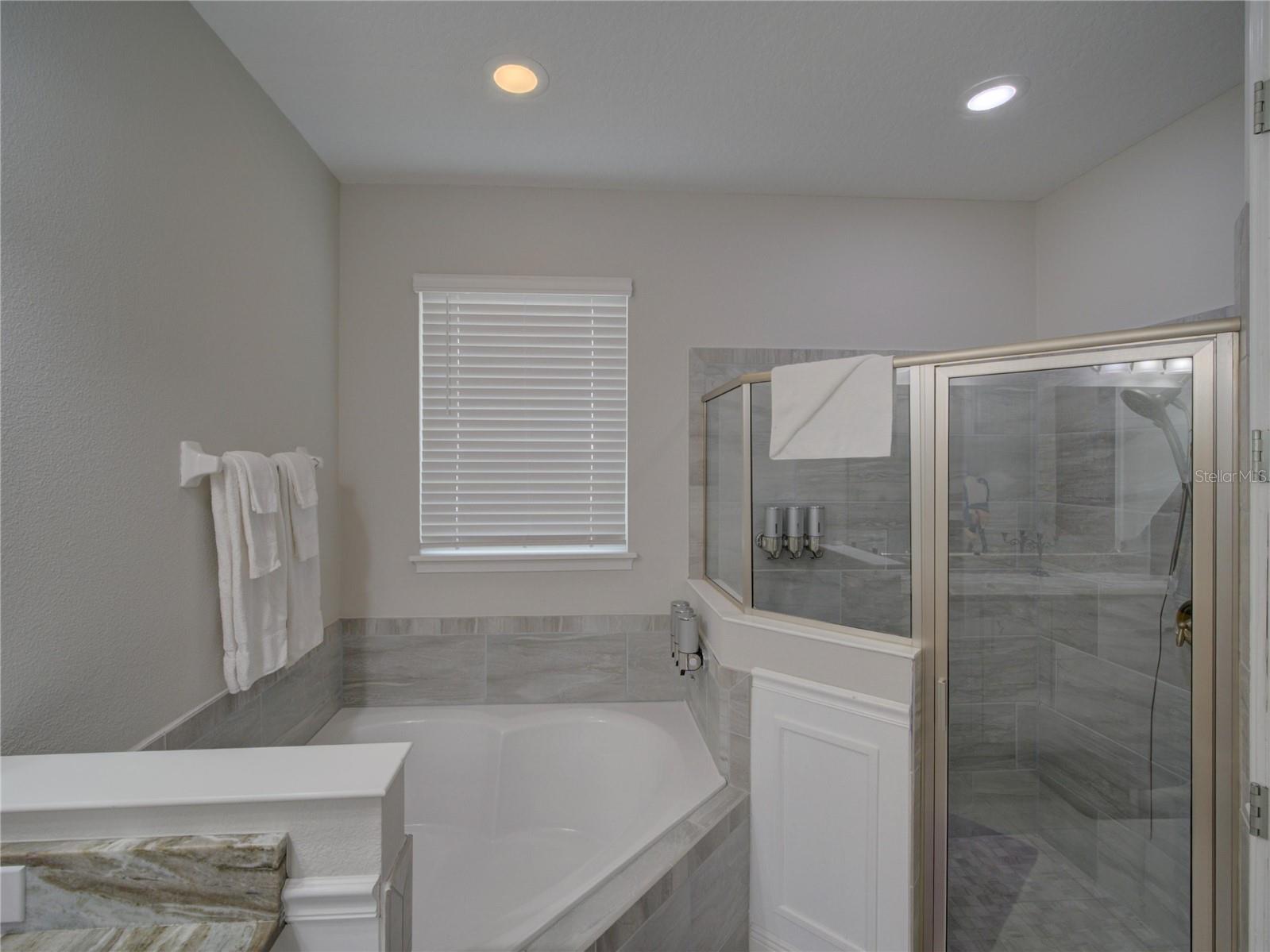 Image 30 of 73 For 7658 Fairfax Drive