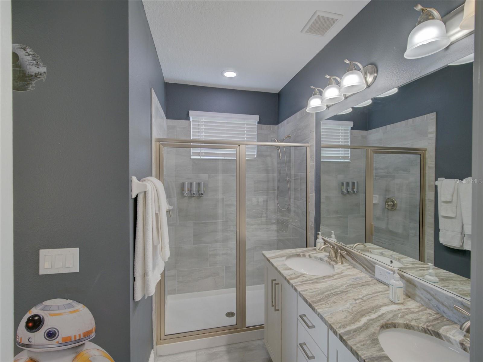 Image 43 of 73 For 7658 Fairfax Drive