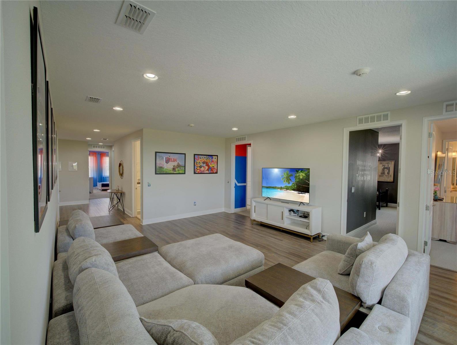 Image 50 of 73 For 7658 Fairfax Drive