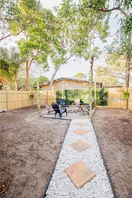 Image 8 of 9 For 4615 Lords Avenue
