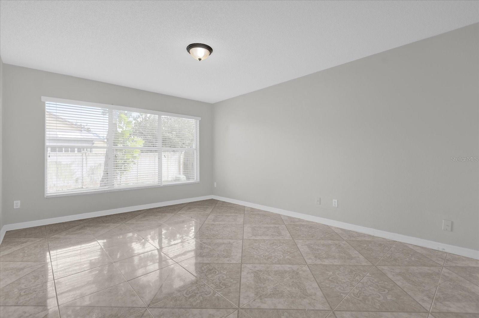 Image 12 of 29 For 10957 Norcross Circle