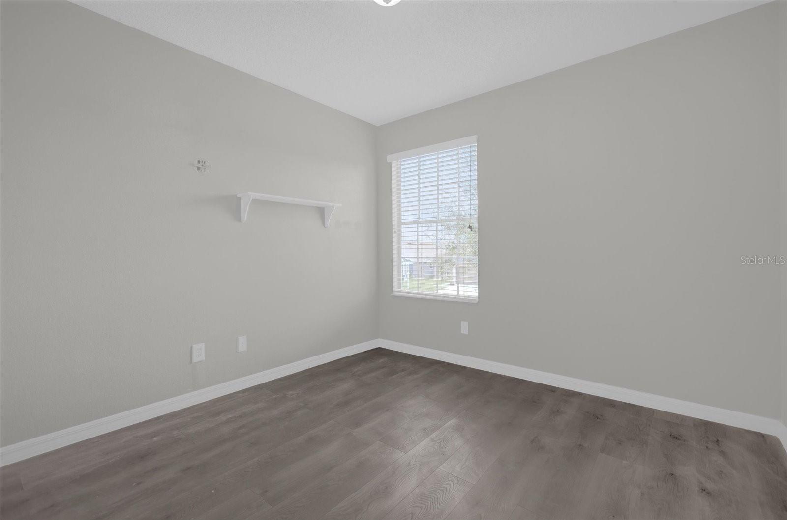 Image 23 of 29 For 10957 Norcross Circle