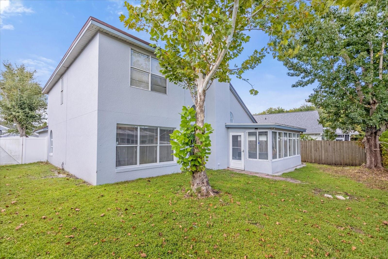 Image 7 of 29 For 10957 Norcross Circle