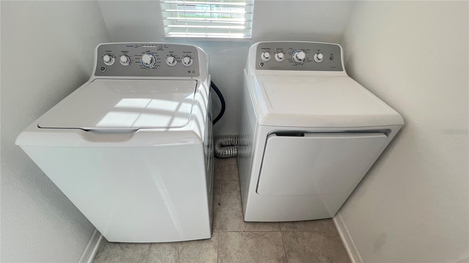 Image 10 of 34 For 4357 Babbling Brook Way