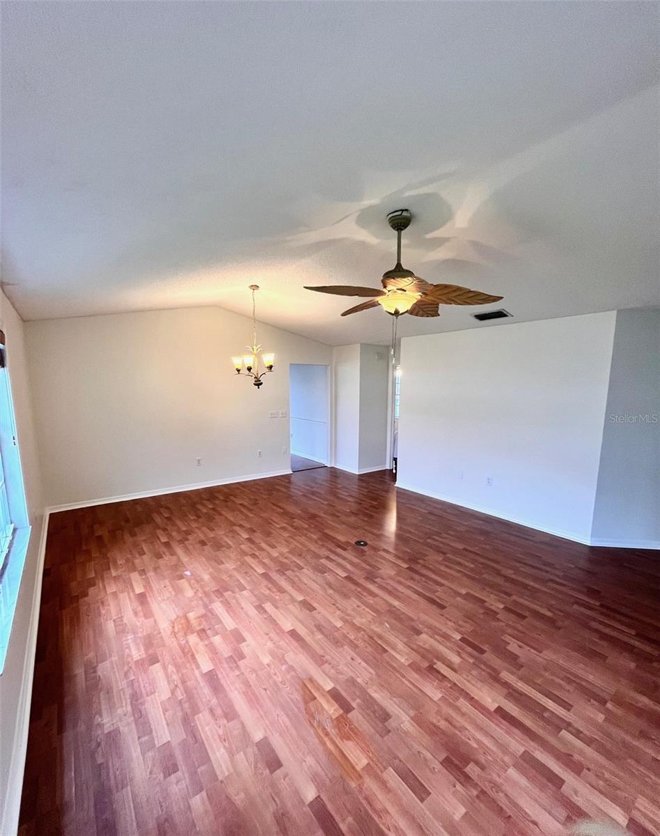 Image 11 of 39 For 812 10th Street
