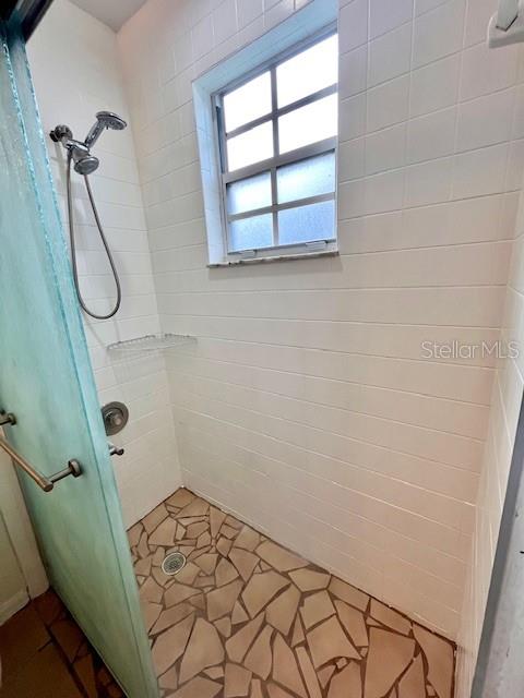 Image 23 of 39 For 812 10th Street