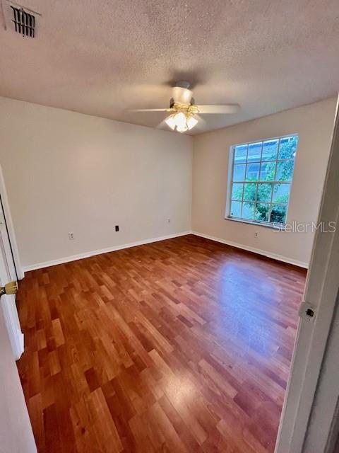 Image 25 of 39 For 812 10th Street