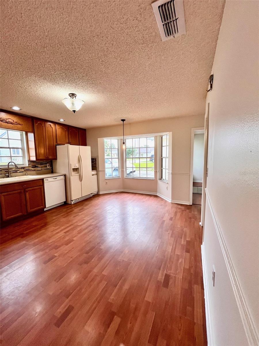 Image 4 of 39 For 812 10th Street