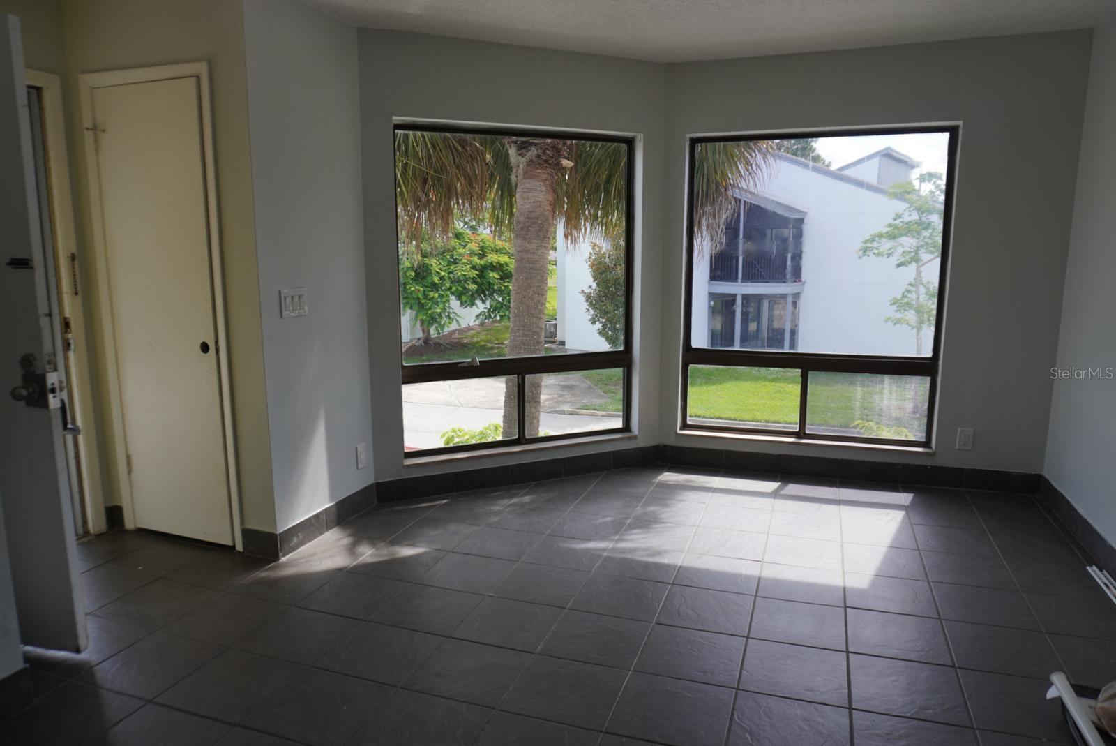Image 18 of 20 For 4378 Aqua Vista Drive L