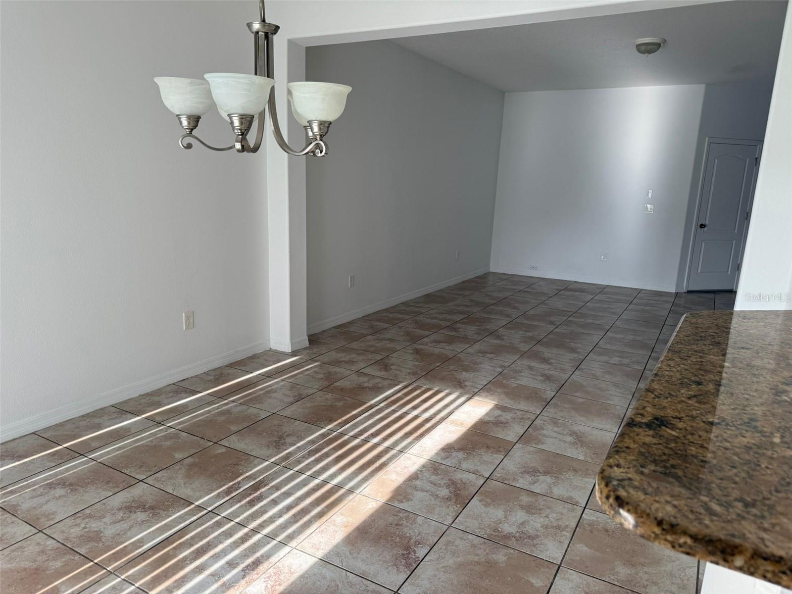 Image 7 of 17 For 3167 Rodrick Circle