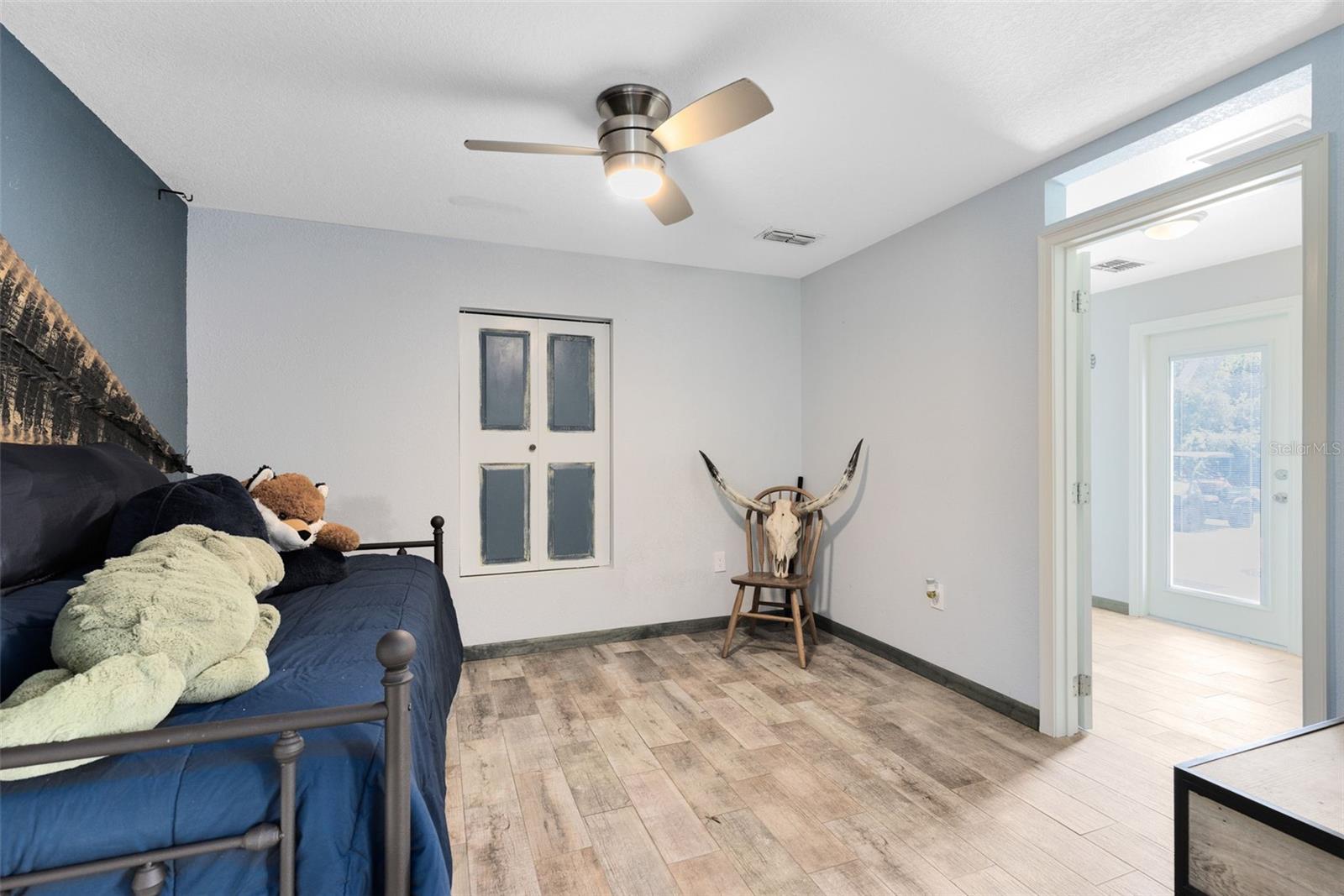 Image 11 of 39 For 2541 Ridgeway Drive