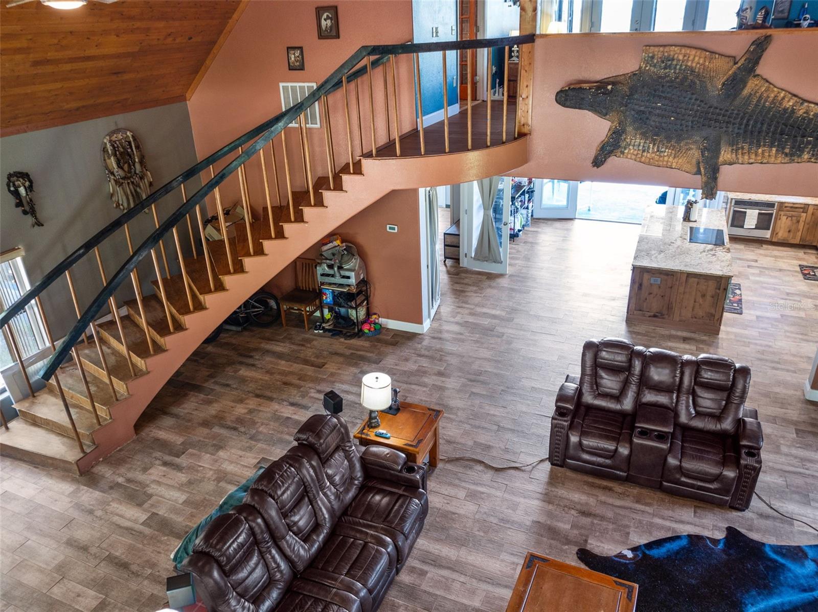 Image 15 of 39 For 2541 Ridgeway Drive