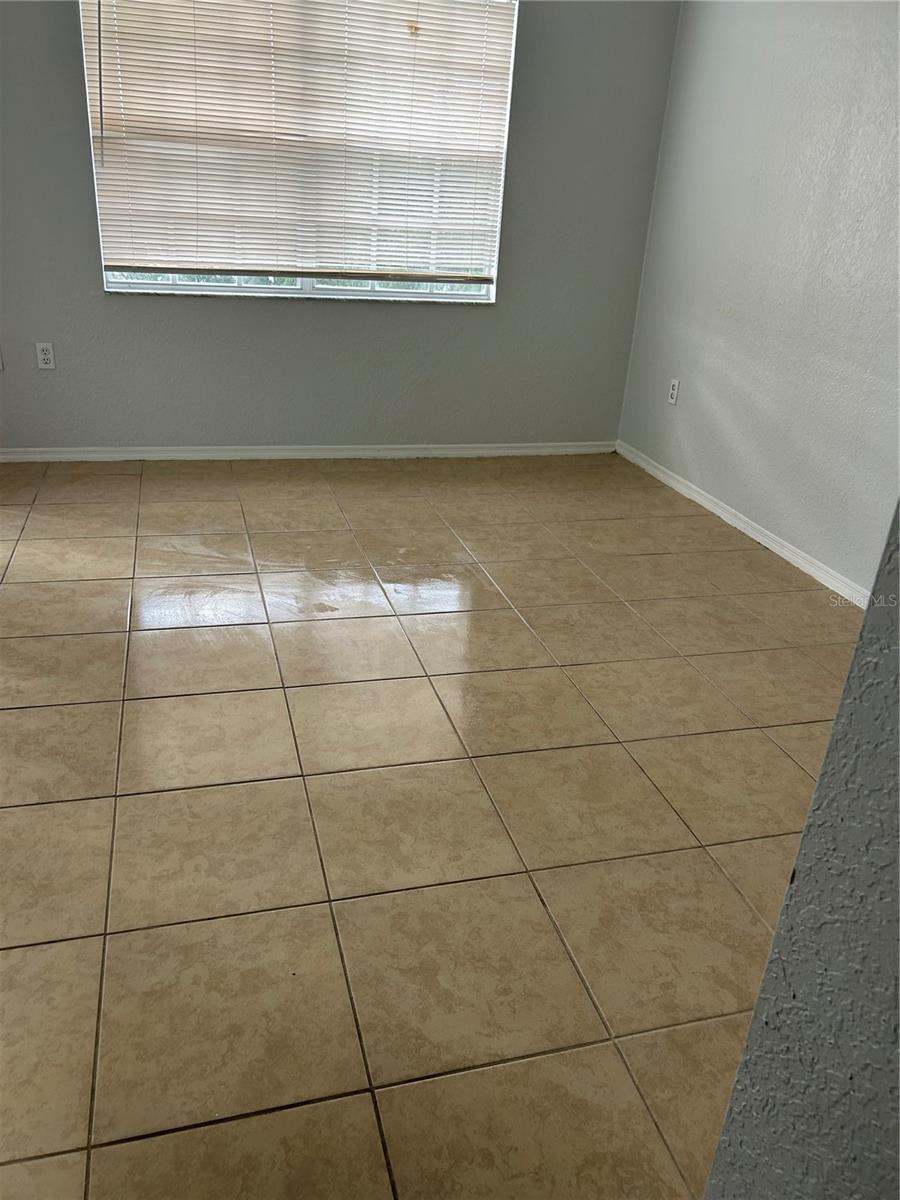 Image 13 of 19 For 13929 Fairway Island Drive 833