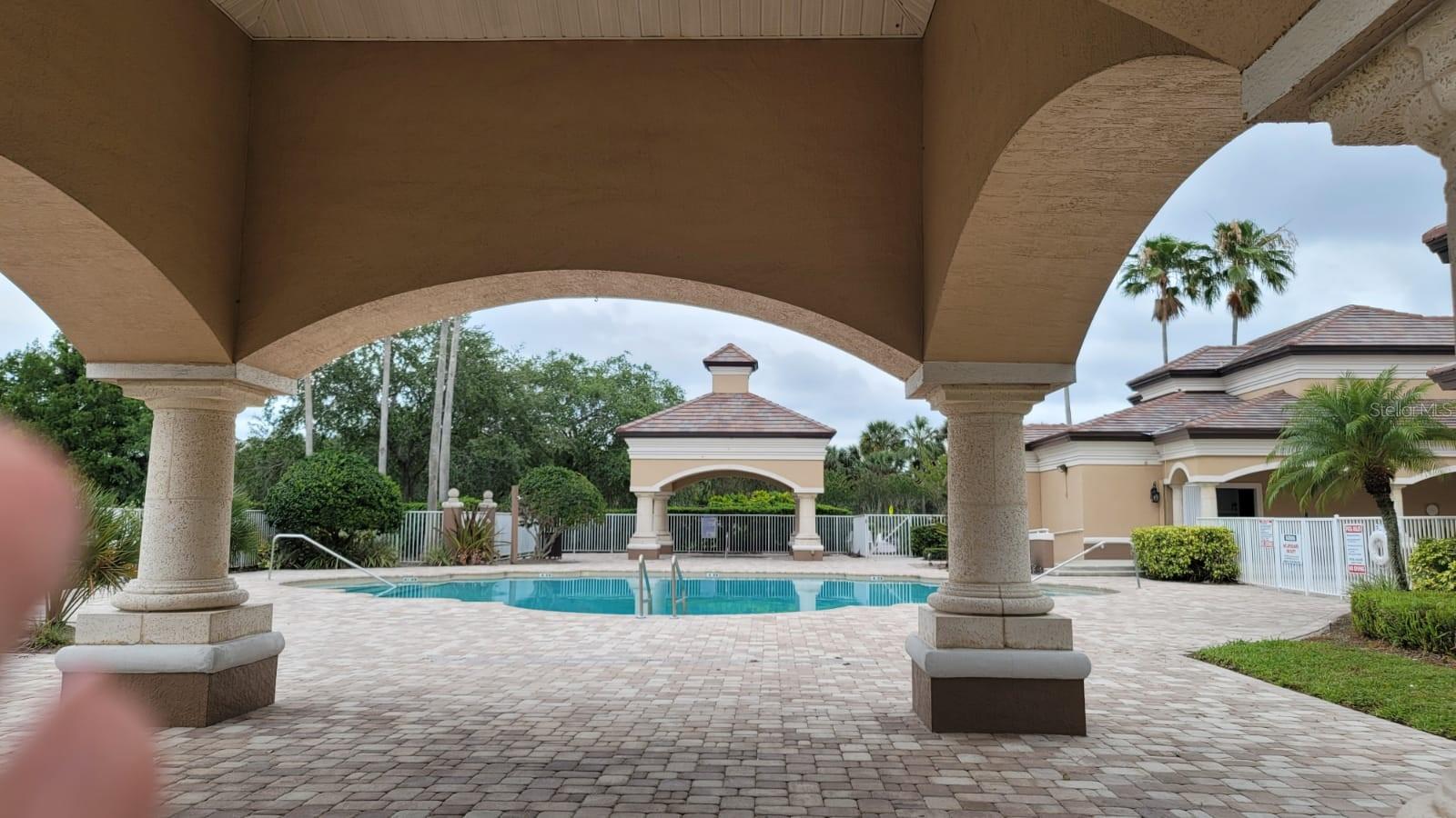 Image 18 of 19 For 13929 Fairway Island Drive 833