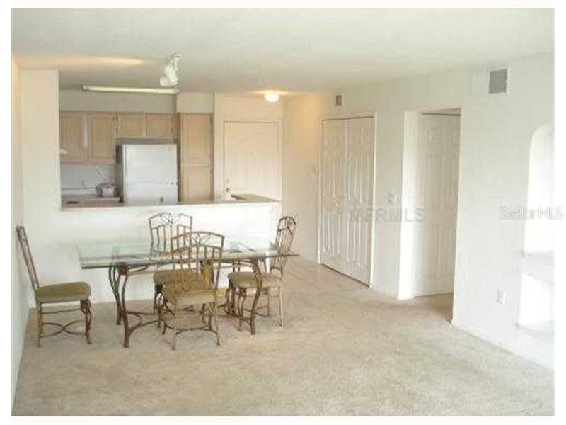 Image 7 of 8 For 13929 Fairway Island Drive 833