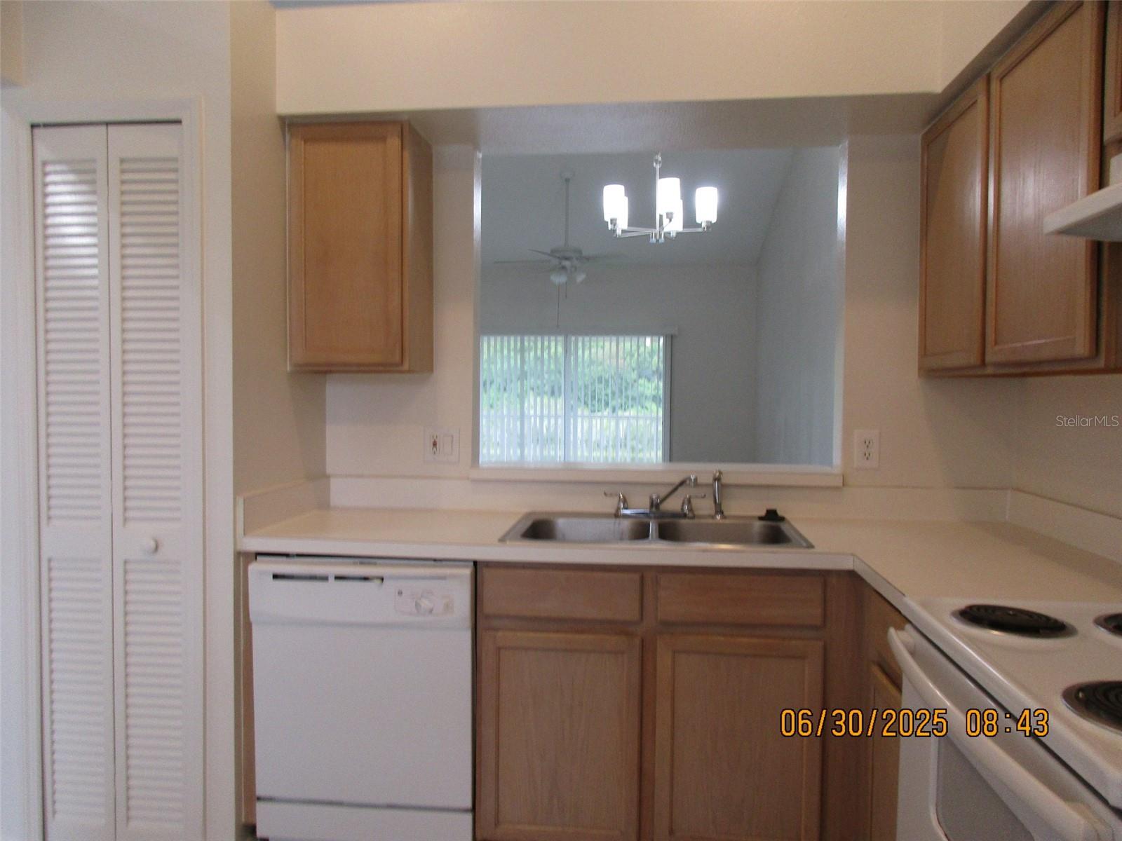 Image 6 of 24 For 13336 Fairway Glen Drive 201