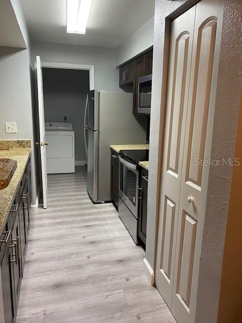 Image 10 of 21 For 3032 Parkway Boulevard 206