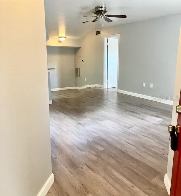 Image 3 of 21 For 3032 Parkway Boulevard 206