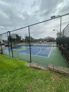 Image 7 of 30 For 8101 Coconut Palm Way 205