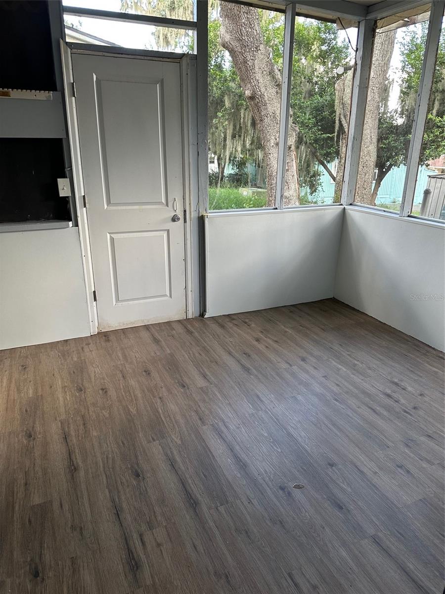 Image 15 of 15 For 17110 Live Oak Lane
