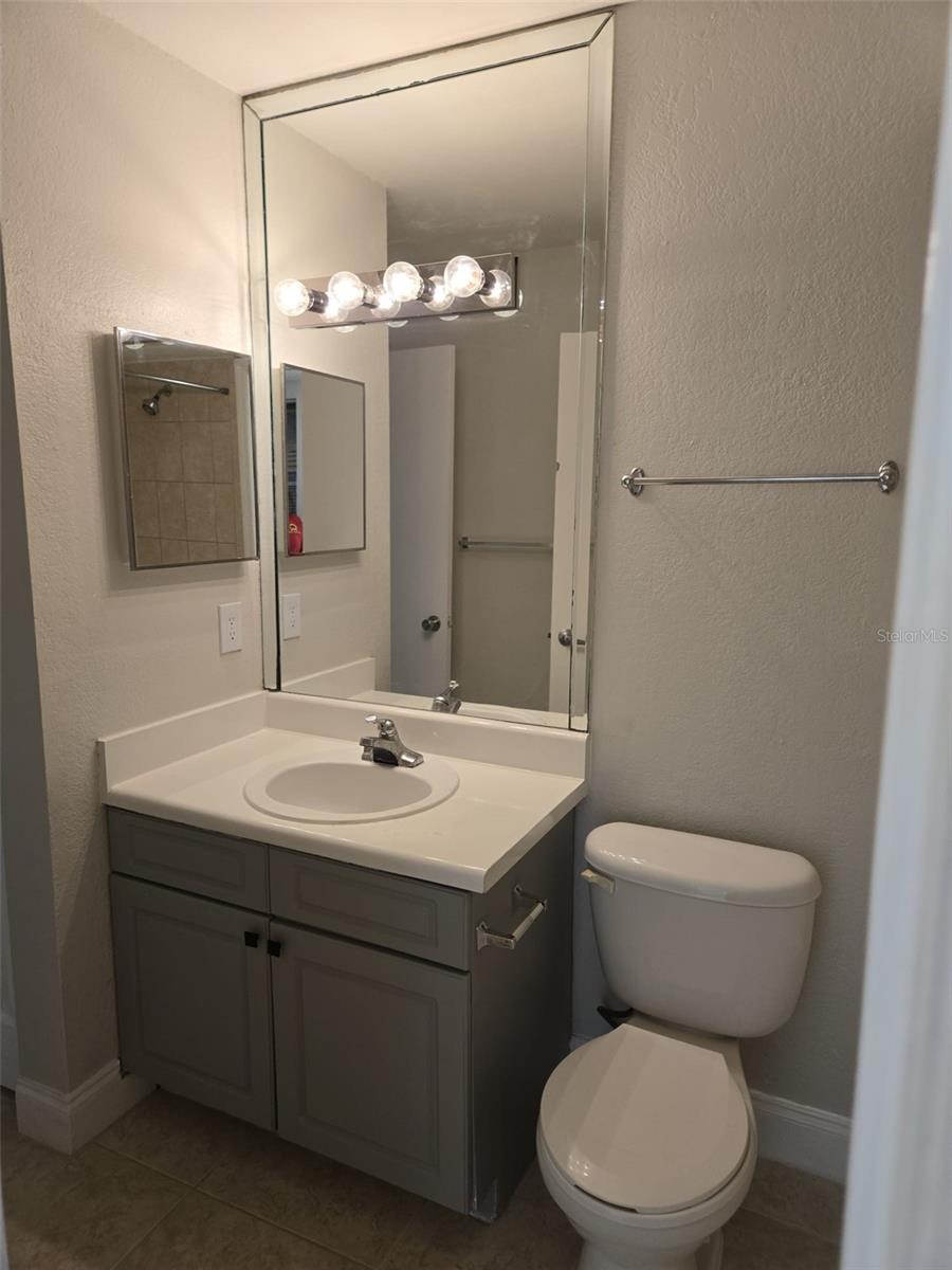 Image 12 of 12 For 4528 Commander Drive 2033
