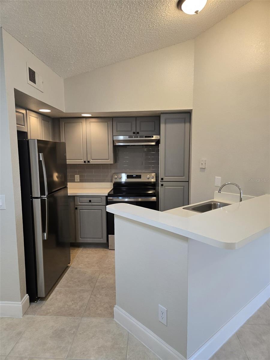 Image 2 of 12 For 4528 Commander Drive 2033